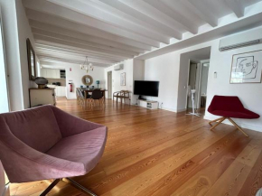 Intendente Charming Apartment by Innkeeper